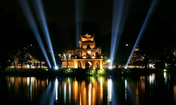 The Turtle Tower at night