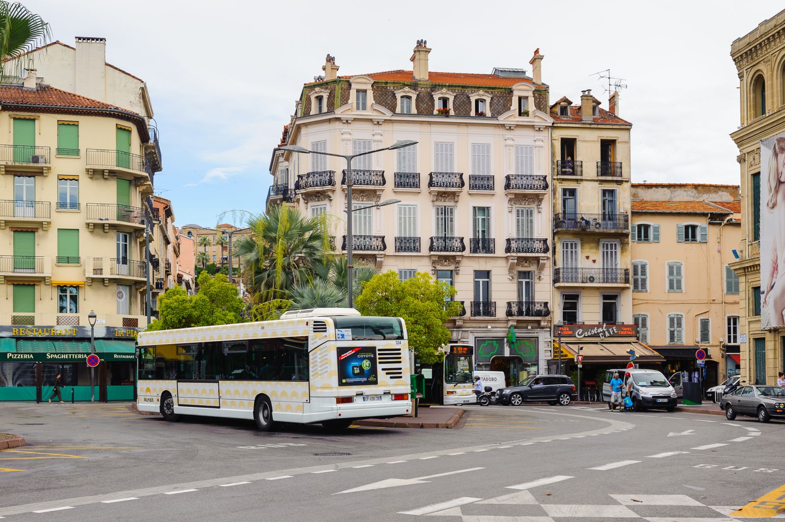 promenade-de-la-croisette-cannes